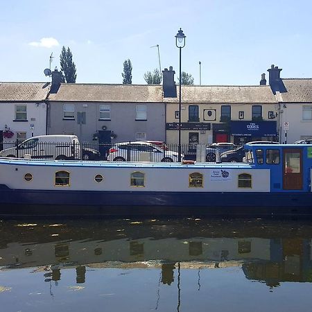 Roisin Dubh Houseboat Otel Sallins Dış mekan fotoğraf